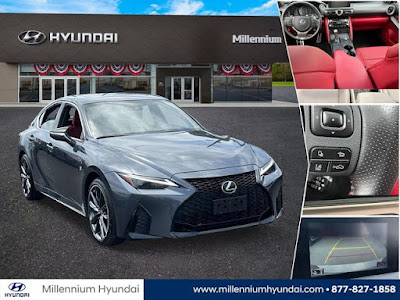 2021 Lexus IS