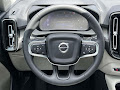 2023 Volvo XC40 B5 Plus Bright Theme