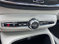 2023 Volvo XC40 B5 Plus Bright Theme
