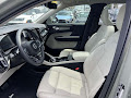 2023 Volvo XC40 B5 Plus Bright Theme